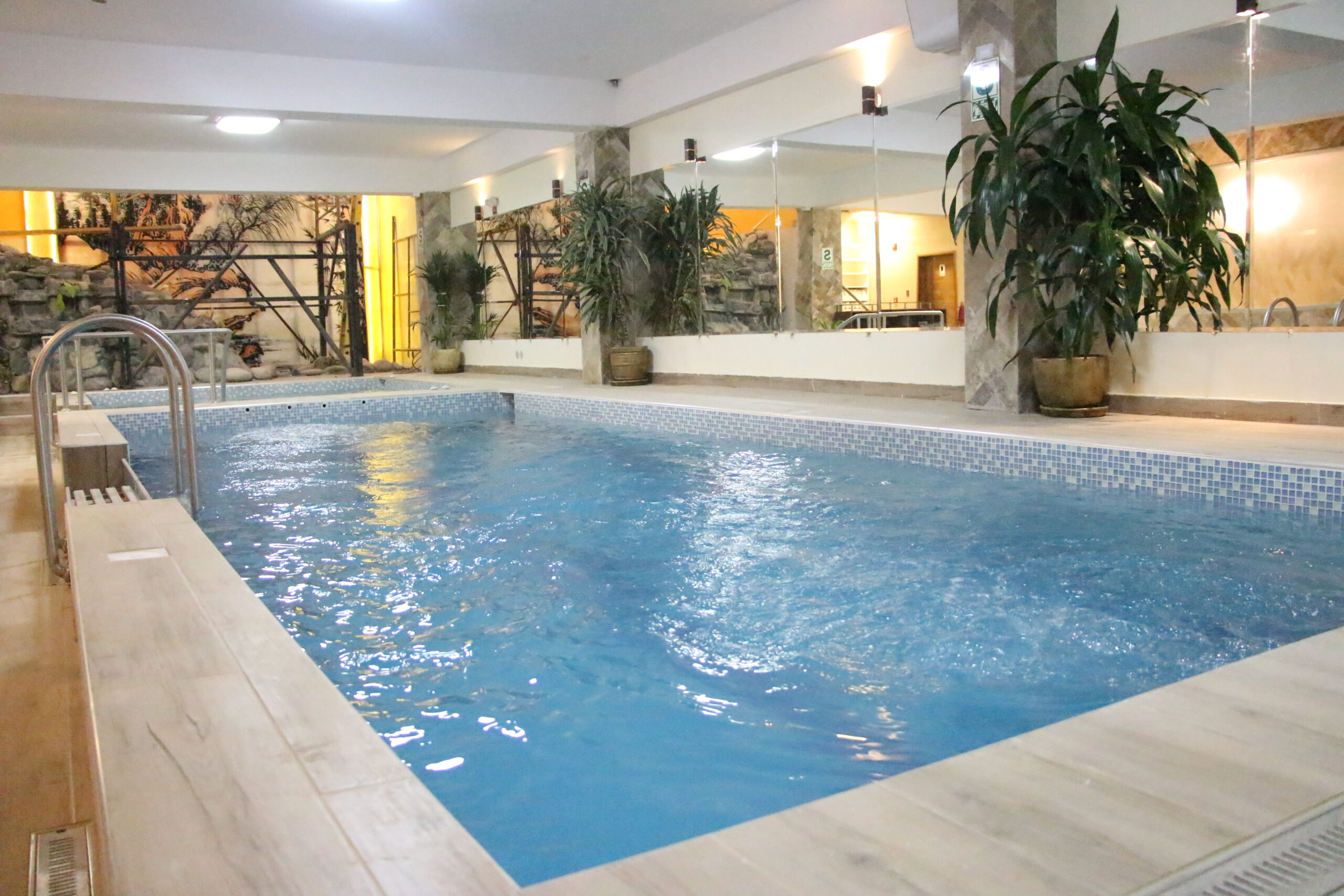 Piscina 4 – Sauna Spa Oasis