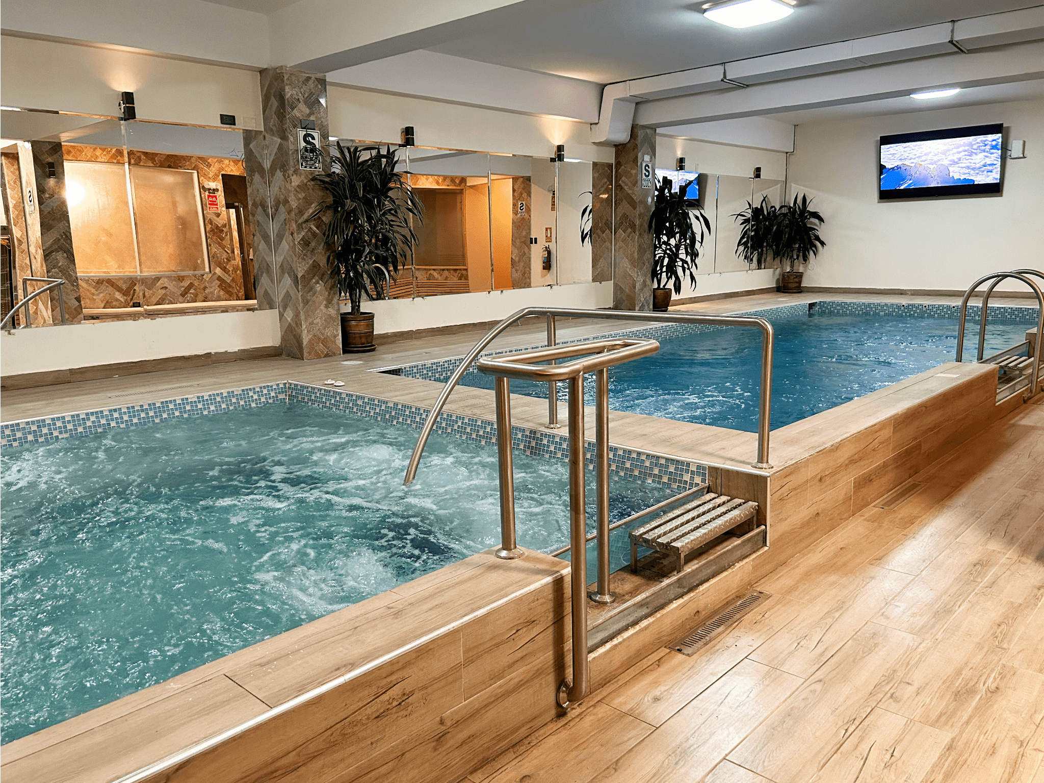Piscina – Sauna Spa Oasis