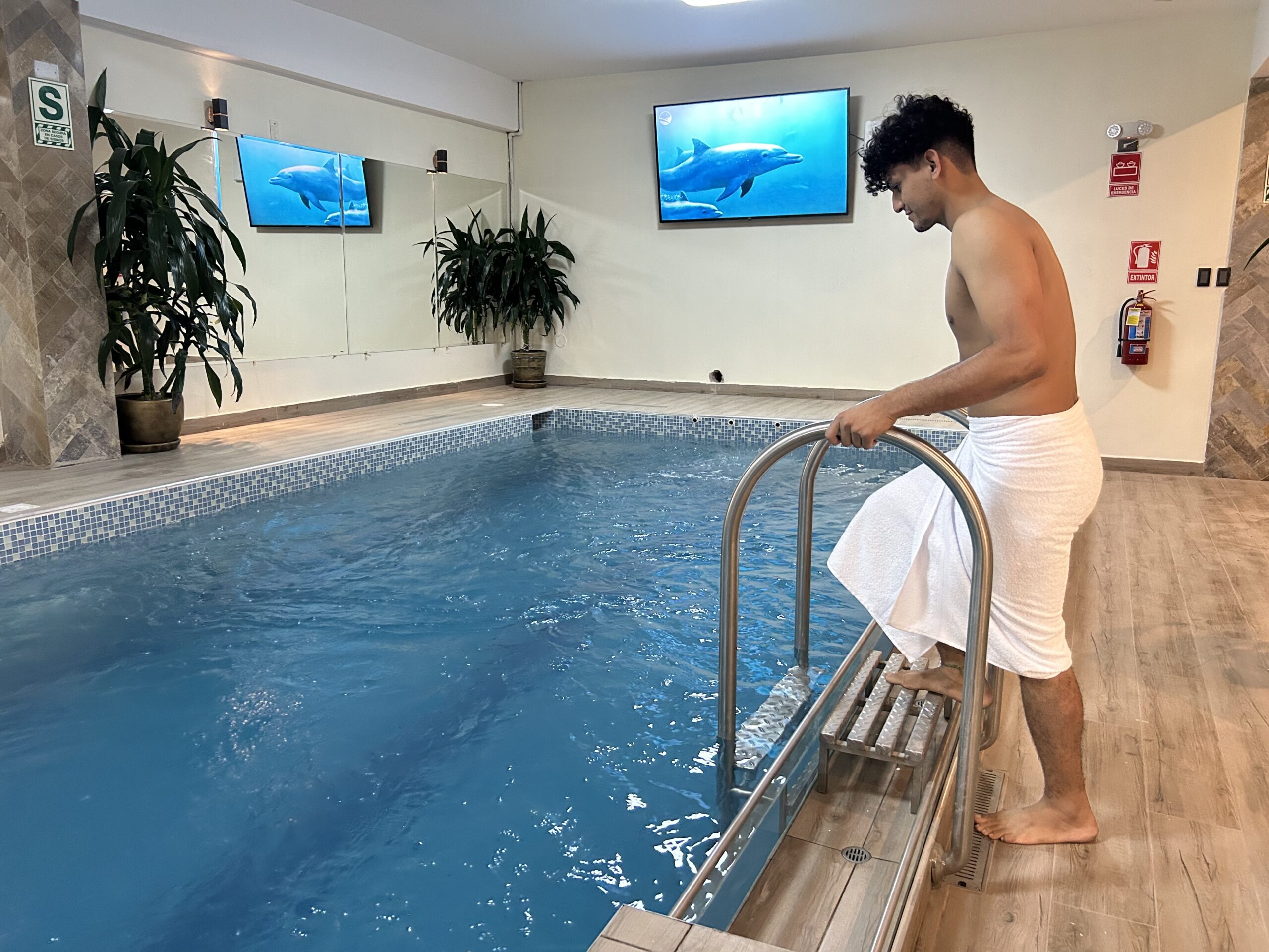Piscina 5 – Sauna Spa Oasis